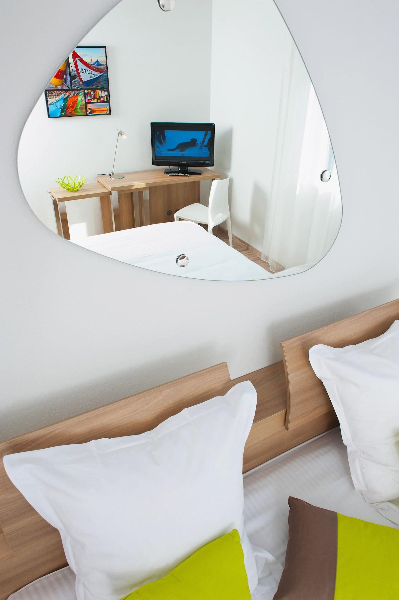 Teneo Apparthotel Bordeaux Merignac - Aeroport Luaran gambar