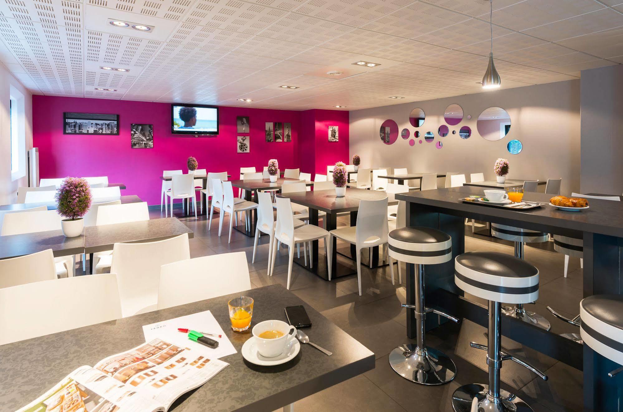 Teneo Apparthotel Bordeaux Merignac - Aeroport Luaran gambar